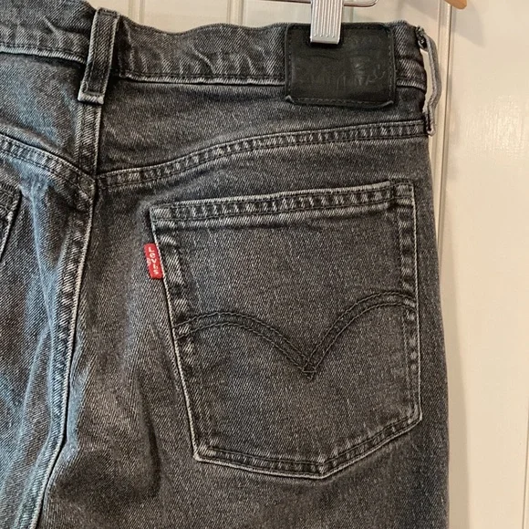 Levi’s black stonewashed jeans - size 29 - Picture 4 of 4